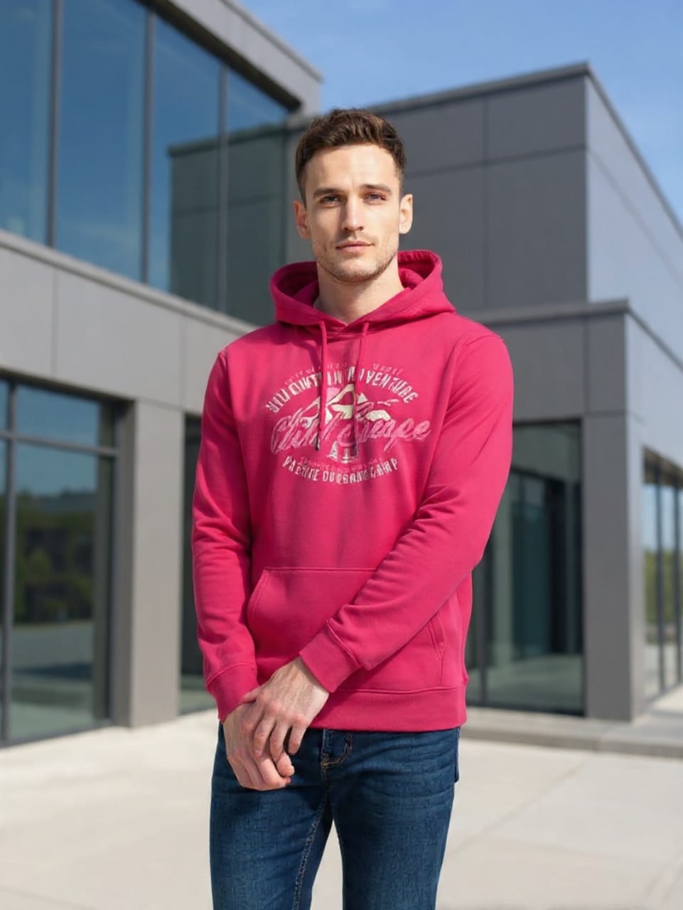 MOUNTAIN ADVENTURE STYLE HOOD